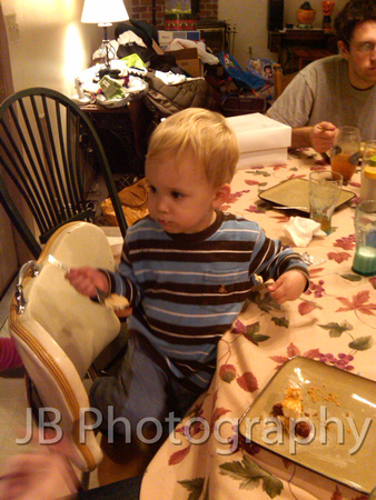 IMG00286-20101127-1916 - Noah two-fisted eater